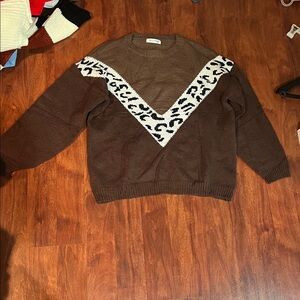 size large angashion brown black and white patterned crewneck sweater
